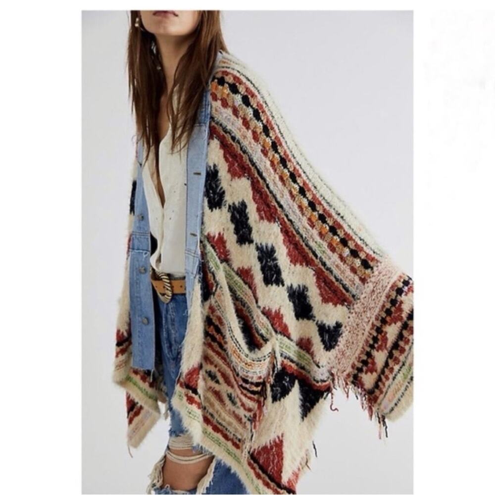 Awesome Free People Running Wild Poncho Cardigan Medium Large New